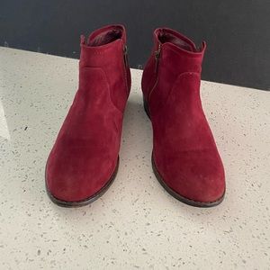 Pair of Nine West Burgundy Sueded Leather Ankle Boots - Size 6
